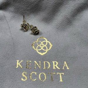 Kendra Scott gold studs w dust bag